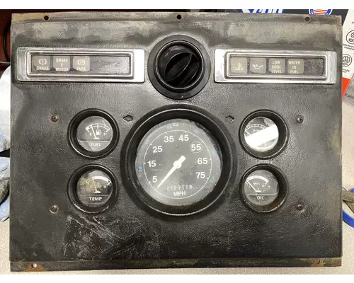 FORD LN7000 Instrument Cluster