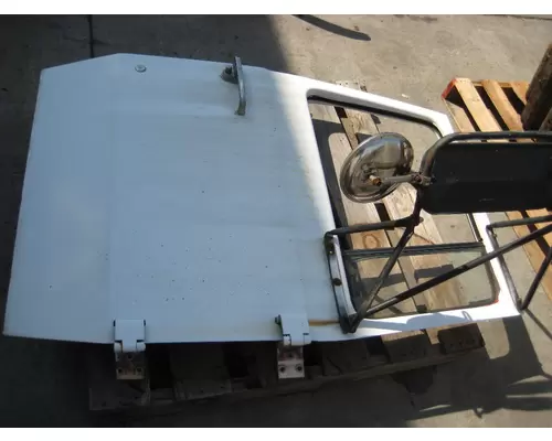 FORD LN700 Door Assembly, Front