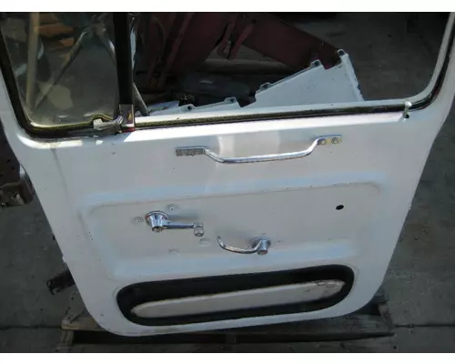 FORD LN700 Door Assembly, Front