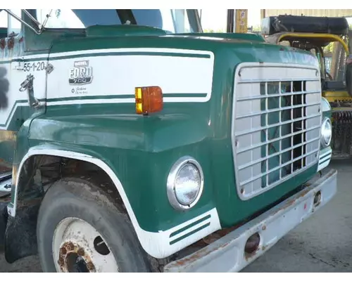 FORD LN700 HOOD