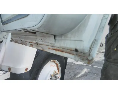 FORD LN8000 1991-1998 DOOR ASSEMBLY, FRONT