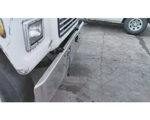 FORD LN8000 BUMPER ASSEMBLY, FRONT