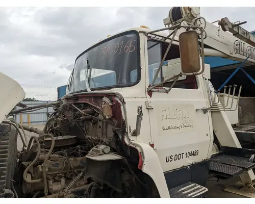 FORD LN8000 Cab Assembly