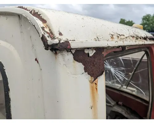 FORD LN8000 Cab Assembly