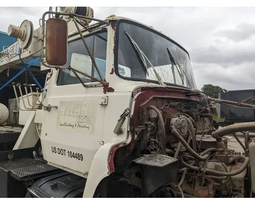 FORD LN8000 Cab Assembly