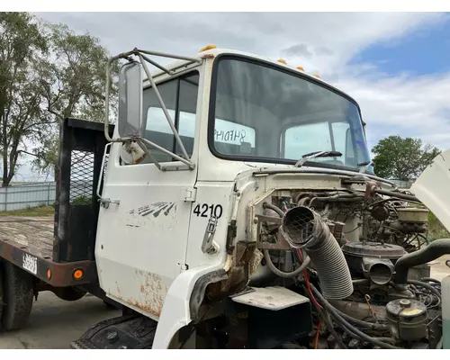 FORD LN8000 Cab Assembly