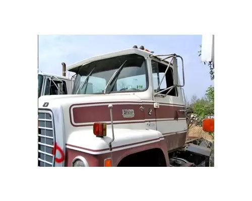 FORD LN8000 Cab Clip