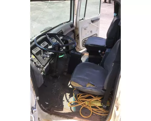 FORD LN8000 Cab