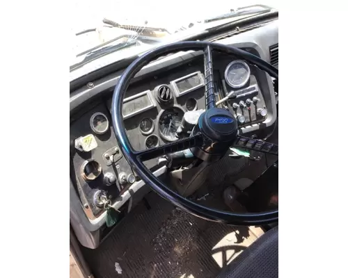 FORD LN8000 Cab