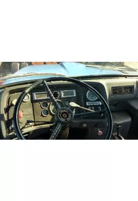 FORD LN8000 Dash Assembly