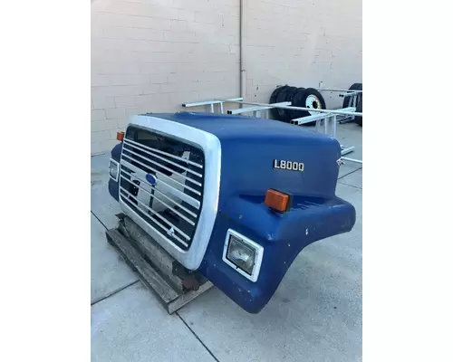 FORD LN8000 Hood