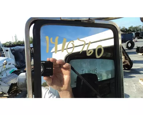 FORD LN8000 MIRROR ASSEMBLY CABDOOR