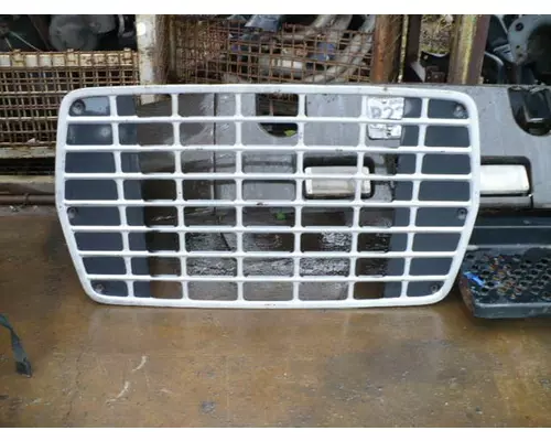 FORD LN800 GRILLE