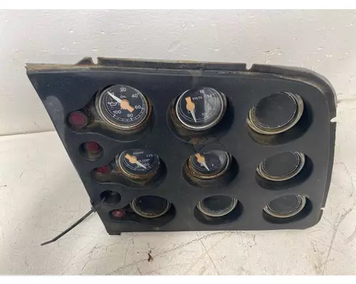 FORD LN9000 Gauge Panel