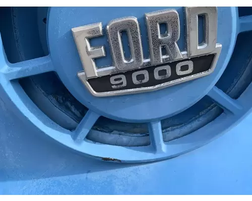 FORD LN9000 Hood