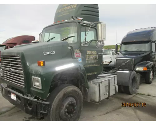 FORD LN9000 WHOLE TRUCK FOR RESALE
