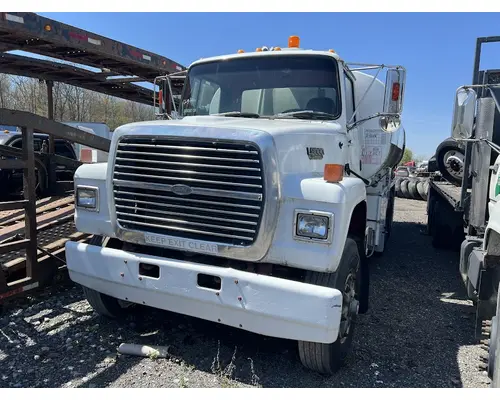 FORD LNT8000 Cab Mount