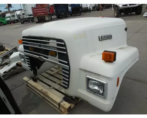 FORD LNT8000 Hood