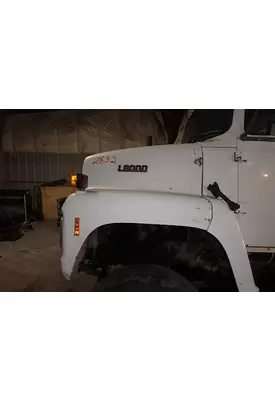 FORD LNT8000 Hood