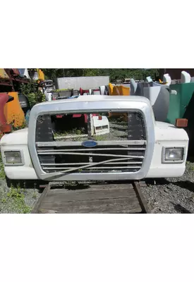 FORD LNT9000 Hood - Used