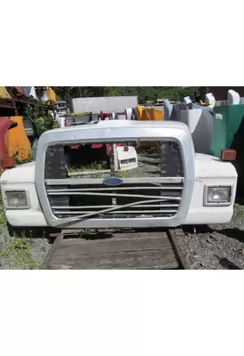 FORD LNT9000 Hood