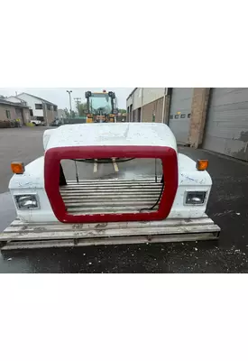 FORD LNT9000 Hood