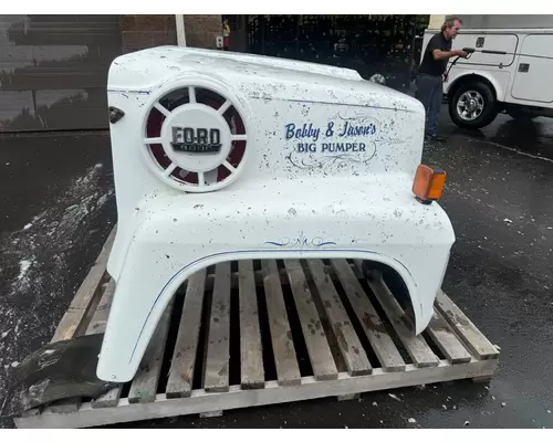 FORD LNT9000 Hood