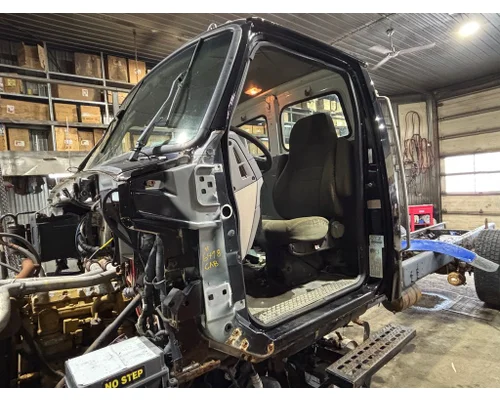 FORD LOUISVILLE Cab