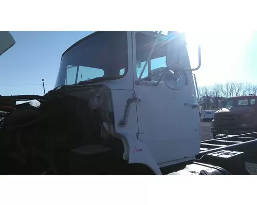 FORD LS8000 CAB