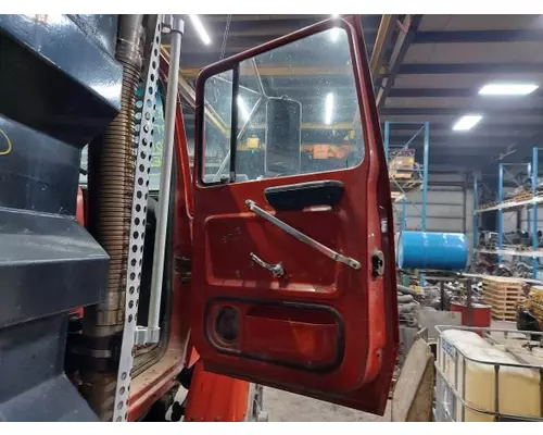 FORD LT8000 1991-1998 DOOR ASSEMBLY, FRONT