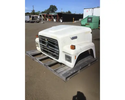 FORD LT8000 Hood