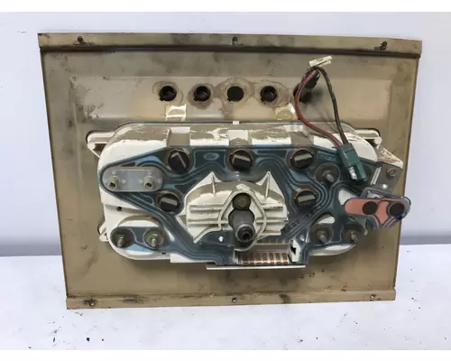 FORD LT8000 Instrument Cluster