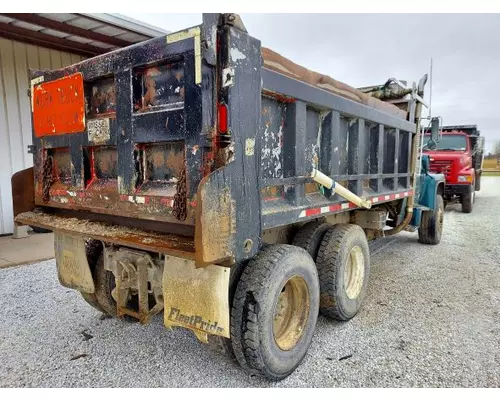 FORD LT8000 WHOLE TRUCK FOR RESALE