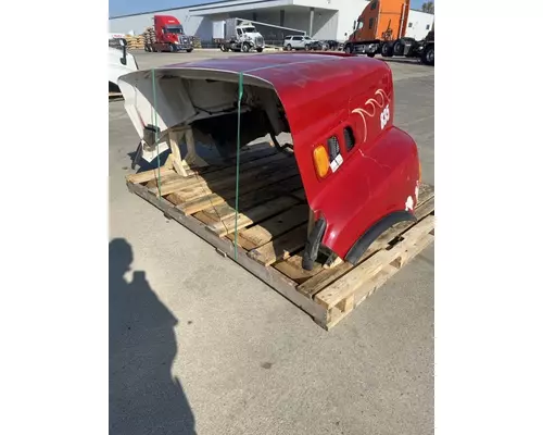 FORD LT8513 Hood