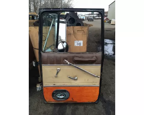 FORD LT9000 Door Assembly, Front