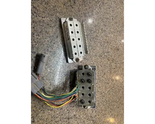 FORD LT9000 Electrical Parts Misc.