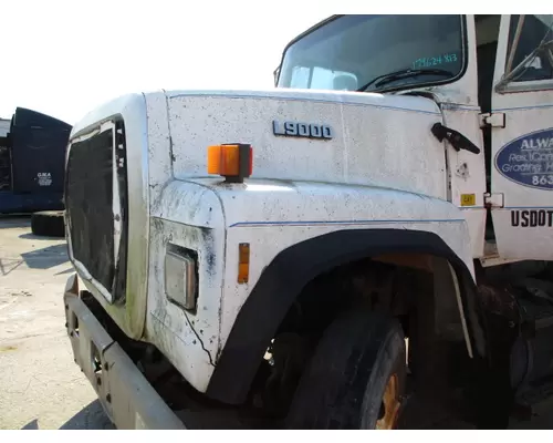 FORD LT9000 HOOD