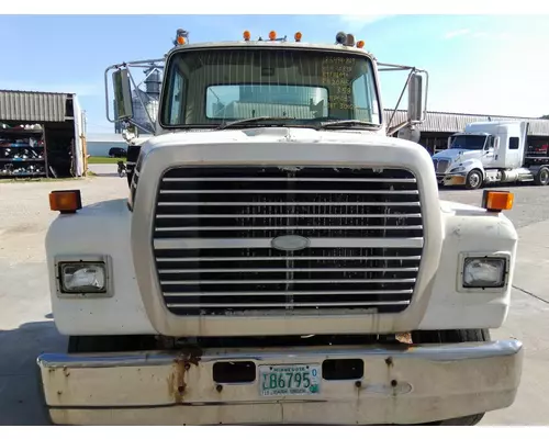 FORD LT9000 HOOD