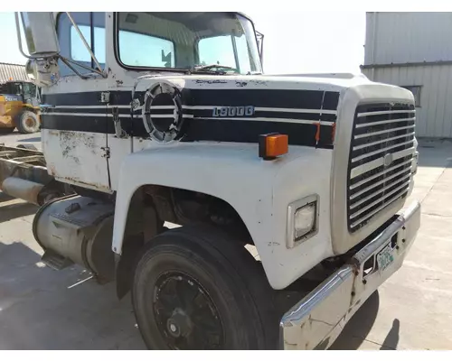 FORD LT9000 HOOD