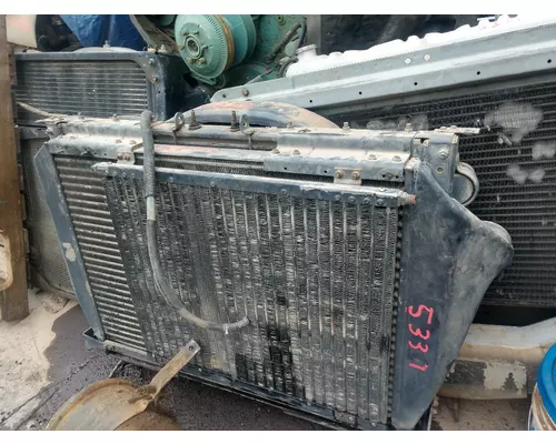 FORD LT9000 Radiator