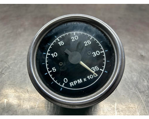 FORD LT9000 Tachometer