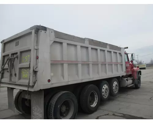 FORD LT9000 WHOLE TRUCK FOR RESALE