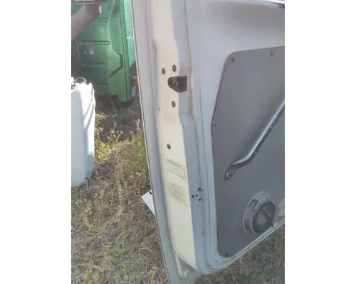 FORD LT9501 DOOR ASSEMBLY, FRONT