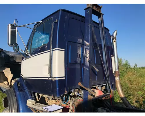 FORD LT9513 LOUISVILLE 113 Cab Assembly