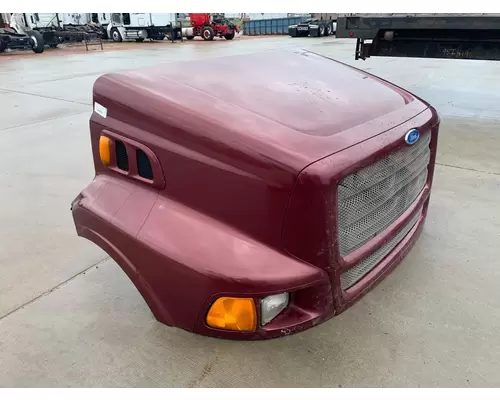 FORD LT9513 LOUISVILLE 113 Hood