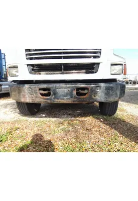 FORD LT9513 BUMPER ASSEMBLY, FRONT