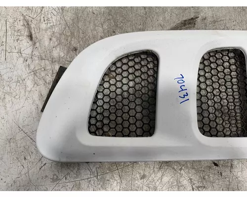 FORD LT9513 Hood Side Vent