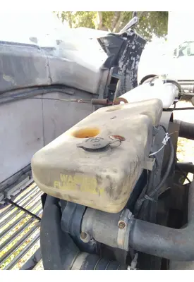FORD LT9513 WINDSHIELD WASHER RESERVOIR