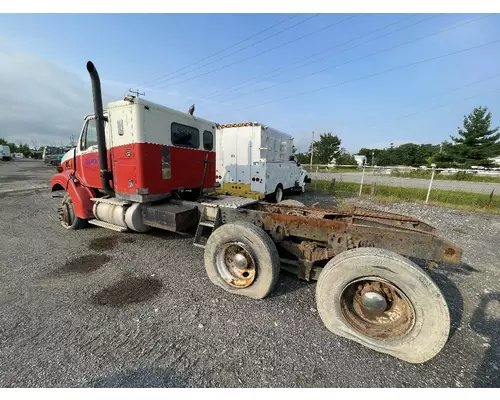 FORD LT9522 LOUISVILLE 122 Parts Vehicles