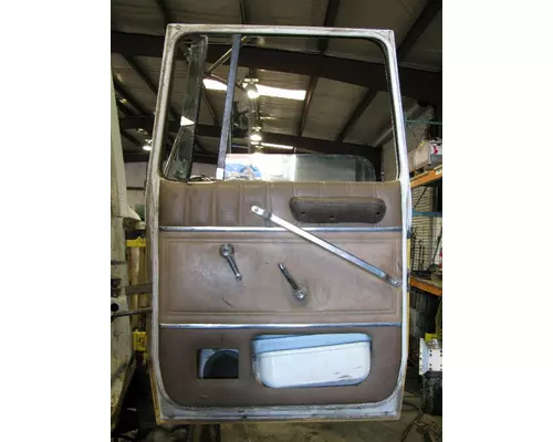 FORD LTA9000 DOOR ASSEMBLY, FRONT